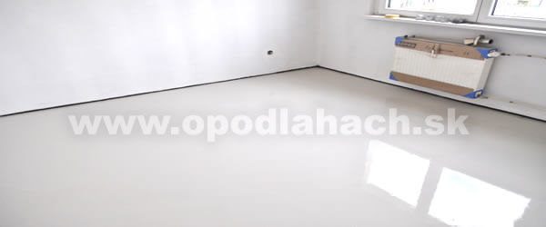 Vyliata nivelačná stierka