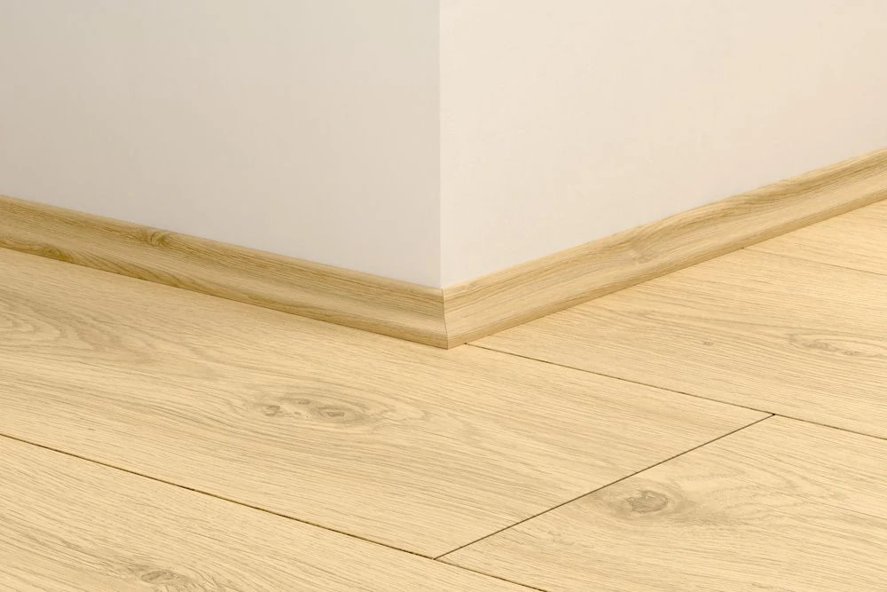 Soklová lišta Quick Step 17x17 - Classic CLM-5802