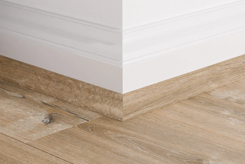 Soklová lišta Quick Step 17x17 - Impressive IM-8257